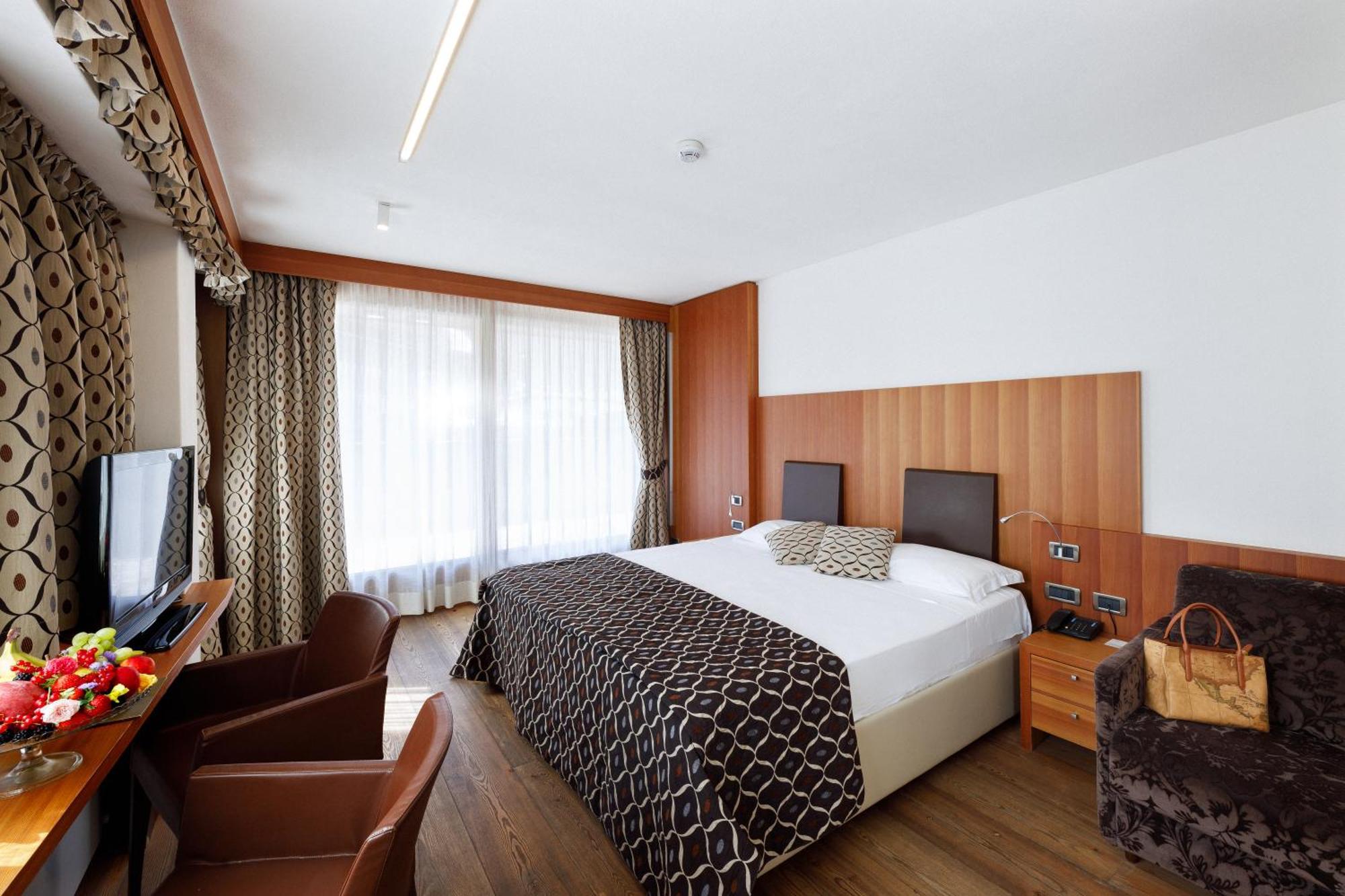 Hotel Alaska Cortina Κορτίνα Ντ' Αμπέτσο Εξωτερικό φωτογραφία